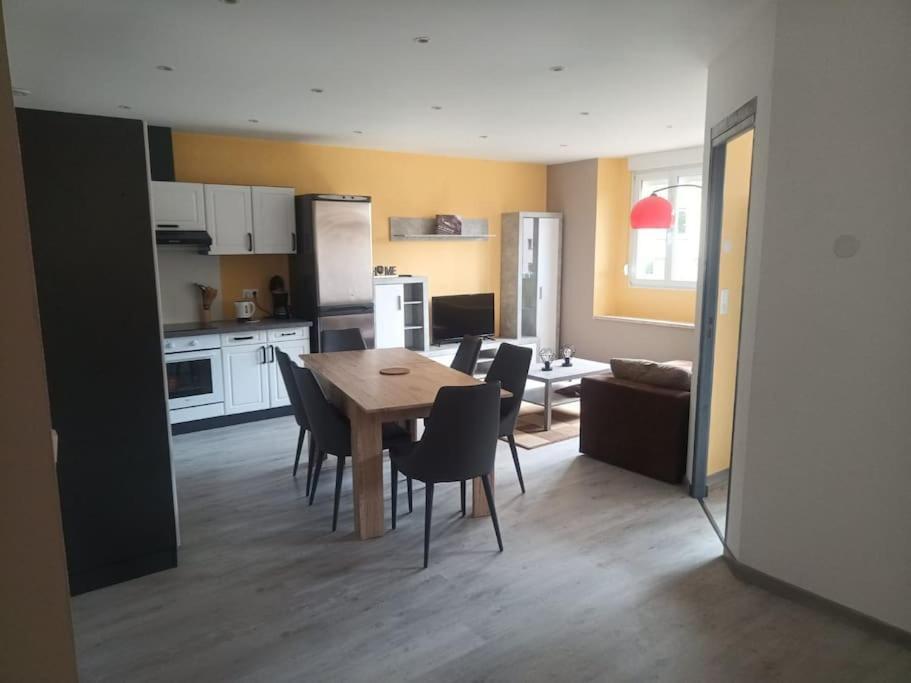 Appartement Volmunster Экстерьер фото